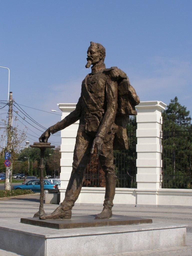 Statuie Alexandru Ioan Cuza. Foto: http://www.bucurestiivechisinoi.ro